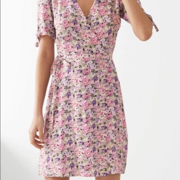 & Other Stories Dresses & Skirts - *moving sale - bundle & & OTHER STORIES Floral Printed Mini Wrap Dress Size 2/XS